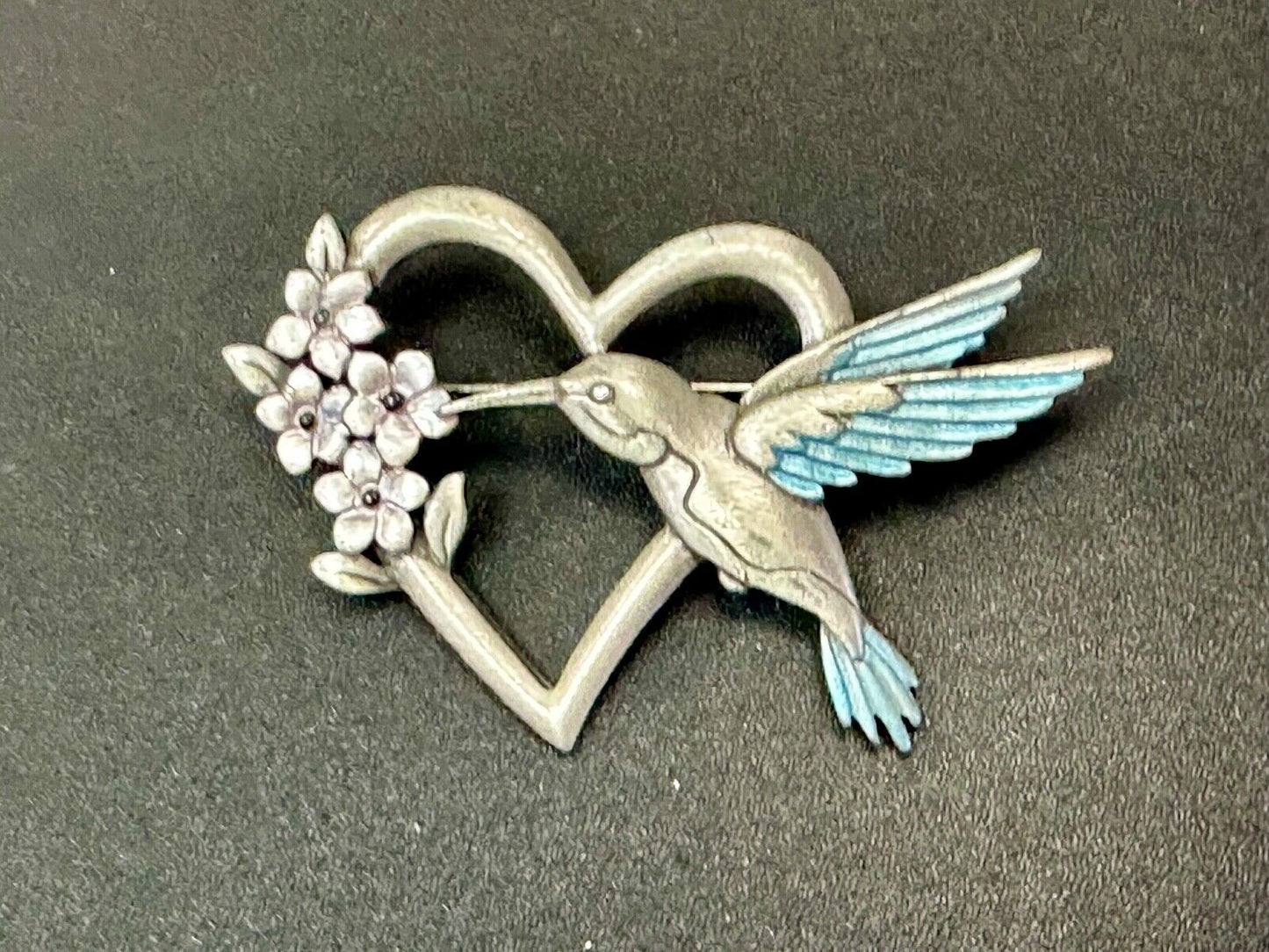 Vintage HUMMINGBIRD Brooch Pin Flowers & Heart Pewter Silver Tone Blue WIngs JJ