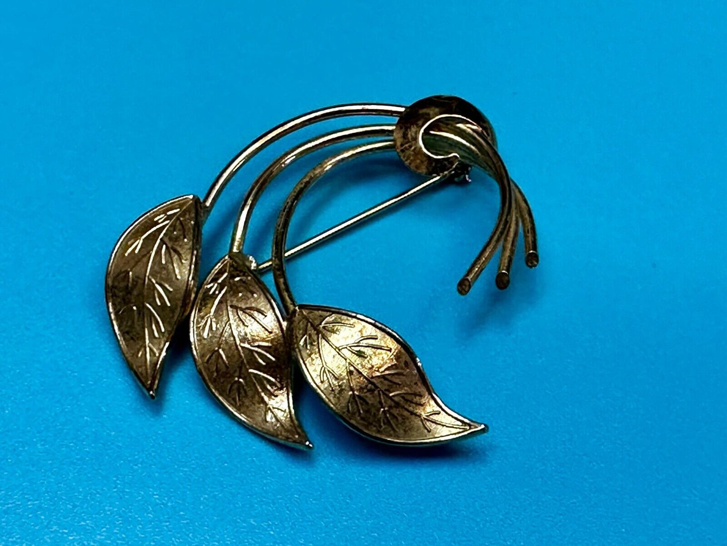 Three Curved Leaf with Tied Stem 2" Gold Tone Brooch Pin Signed by Coro