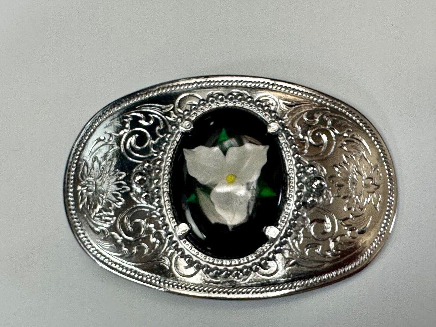 Beautiful Flower as Western oval centerpiece Cab Style belt buckle