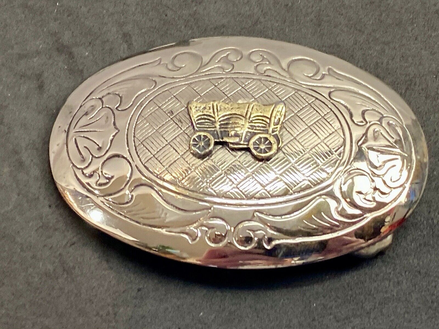 USA Made vintage western covered wagon engraved mixed metal belt buckle