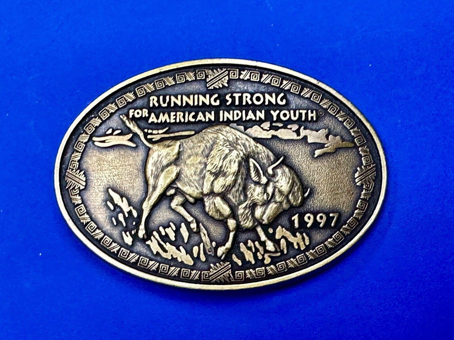 1997 RUNNING STRONG FOR AMERICAN INDIAN YOUTH BUFFALO BELT BUCKLE
