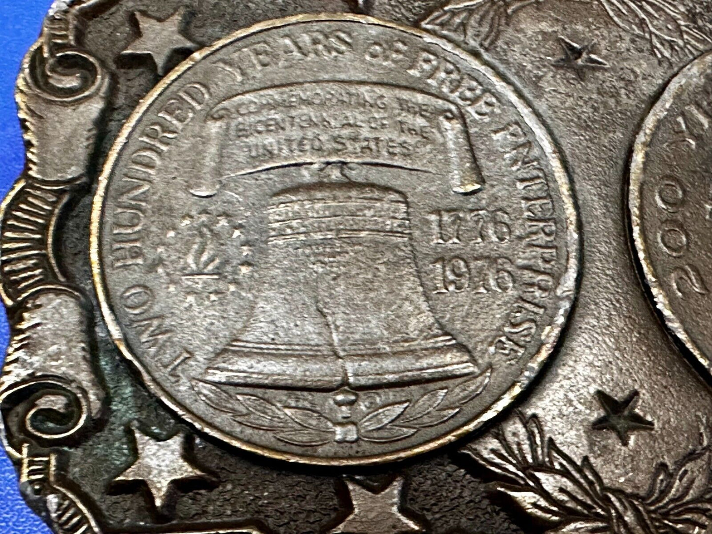 200 YEARS OF FREEDOM USA BICENTENNIAL 76 Coin Collectors Patriotic Belt Buckle
