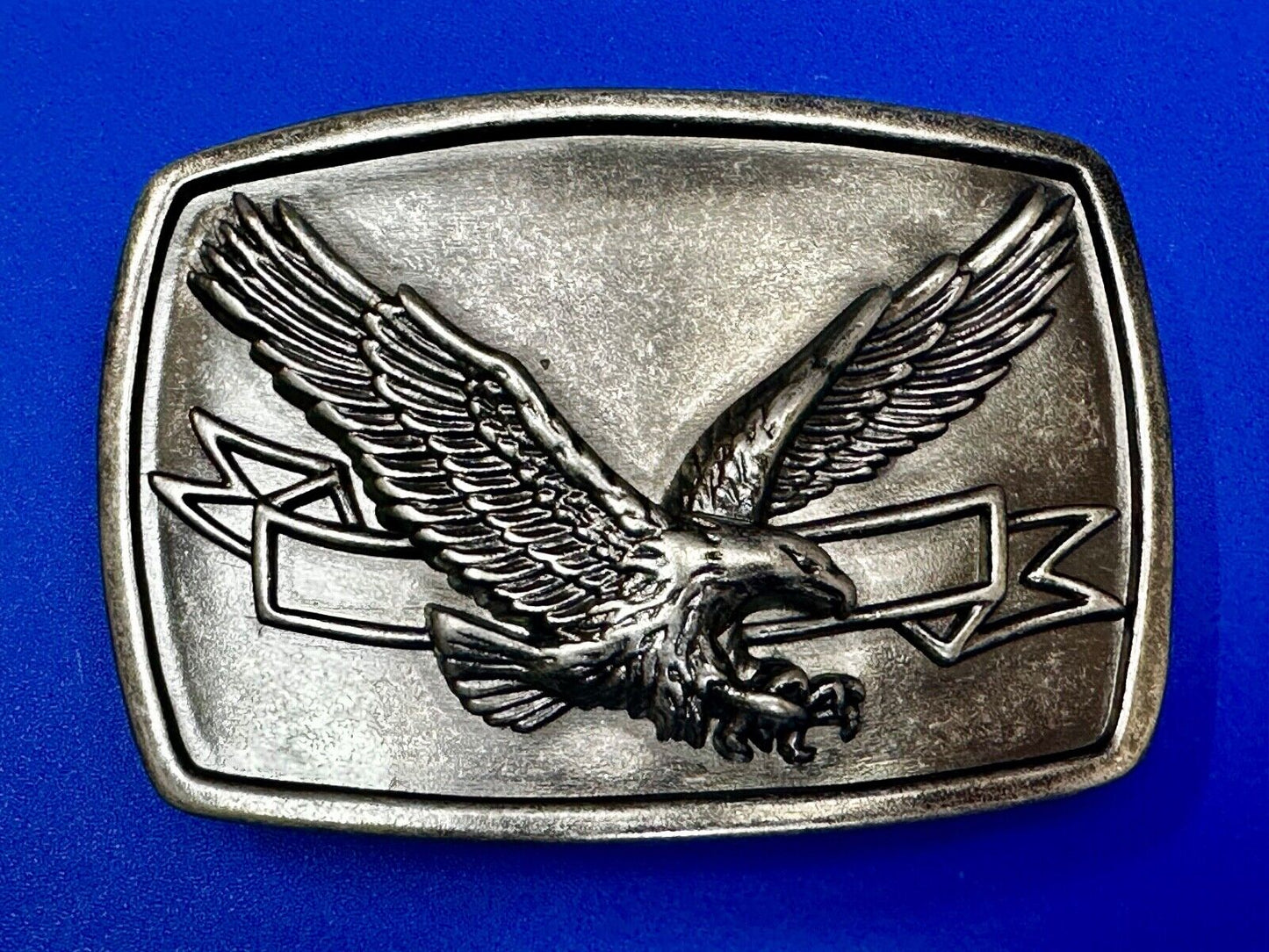 American Eagle Diving Hunting Flying With Ribbon Scroll Belt Buckle