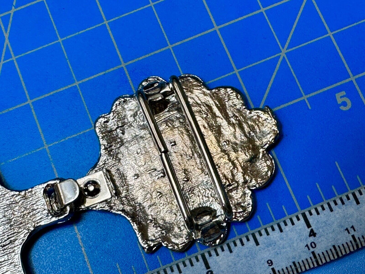 Vintage Abstract leaf shaped Two piece Interlocking silver tone belt buckle