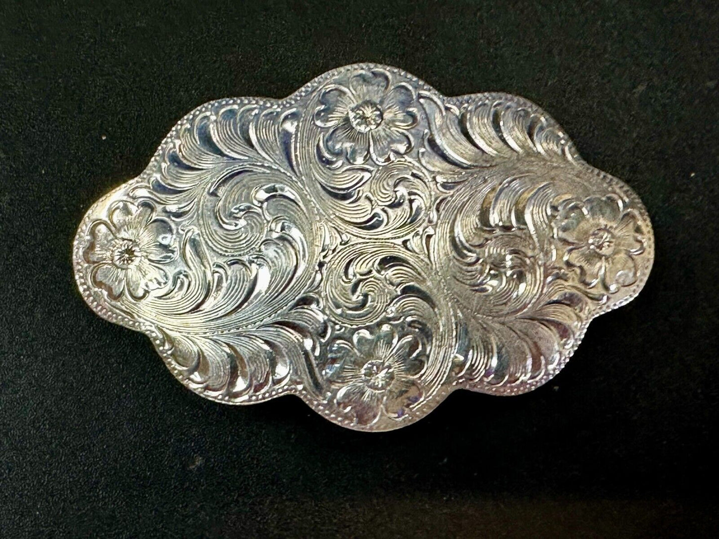 Beautiful Unique Shaped Cutout Flower Swirl Silver Tone Women Belt Buckle