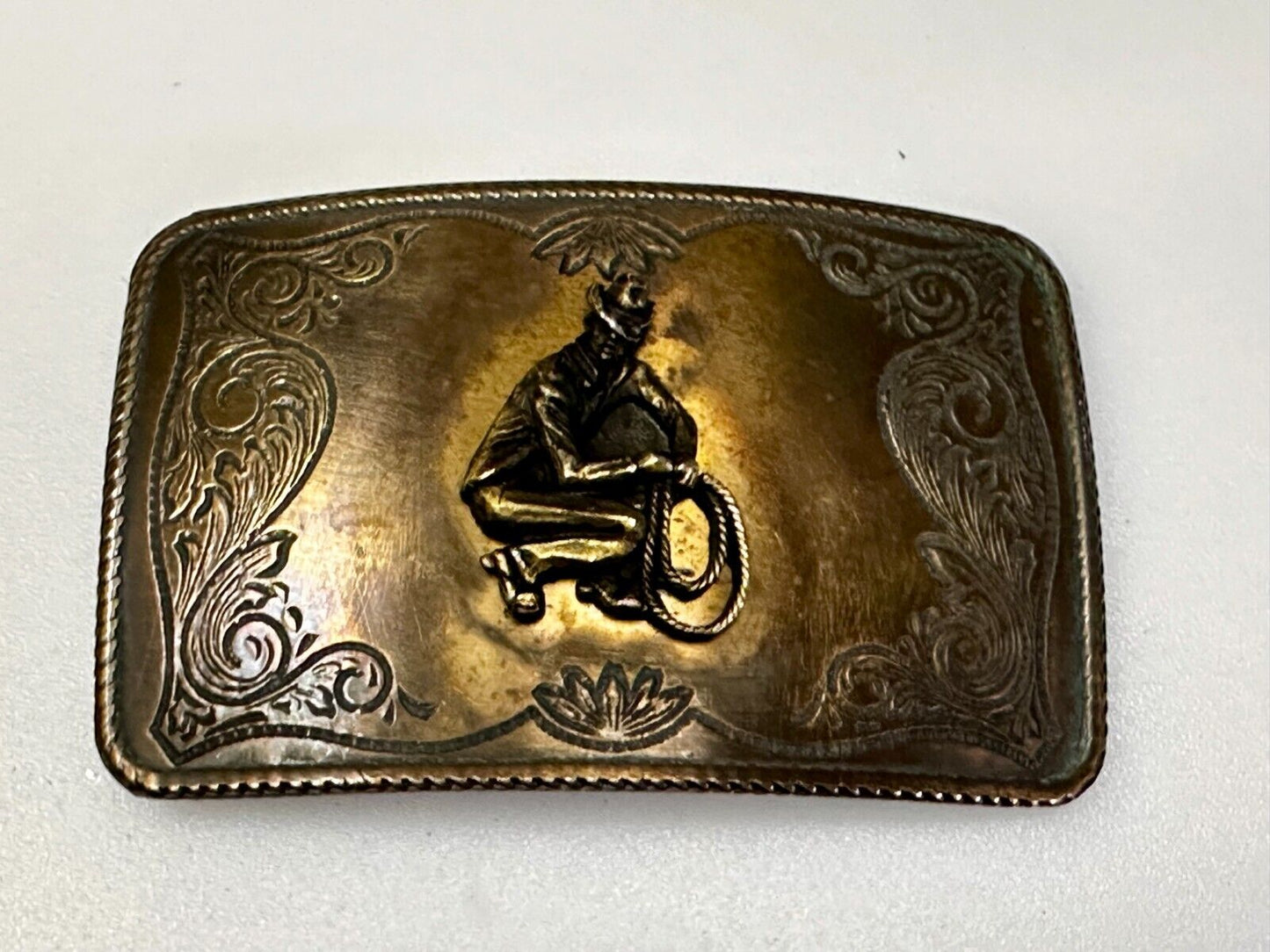 Vintage Cowboy Kneeling With Rodeo Lasso Rope Western Belt Buckle