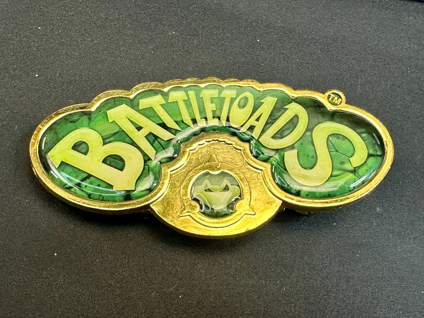 Battletoads June 2017 Loot Crate Gaming Exclusive Nes Gold Tone Belt Buckle