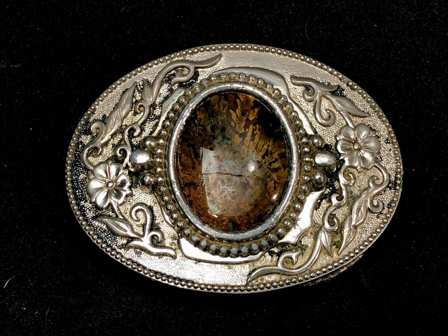 Beautiful Western Flower Swirl centerpiece Silver Tone Dress Belt Buckle