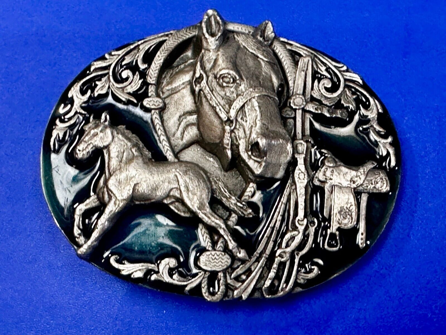 The Wild Horse Commemorative Vintage 1988 Siskiyou Belt Buckle K-80