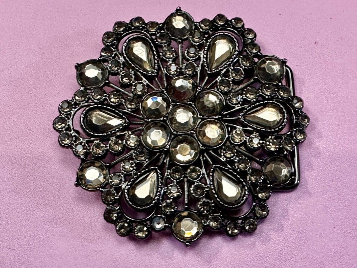 Victorian Style Clear Rhinestone Flower Burst Vintage Silver Tone Belt Buckle