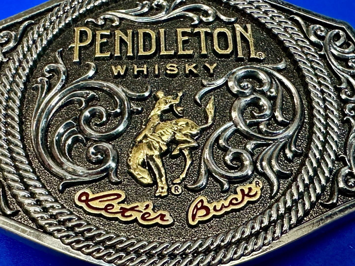 2021 Pendleton Whiskey Let'er Buck Rodeo Cowboy Montana Silversmiths Buck Buckle