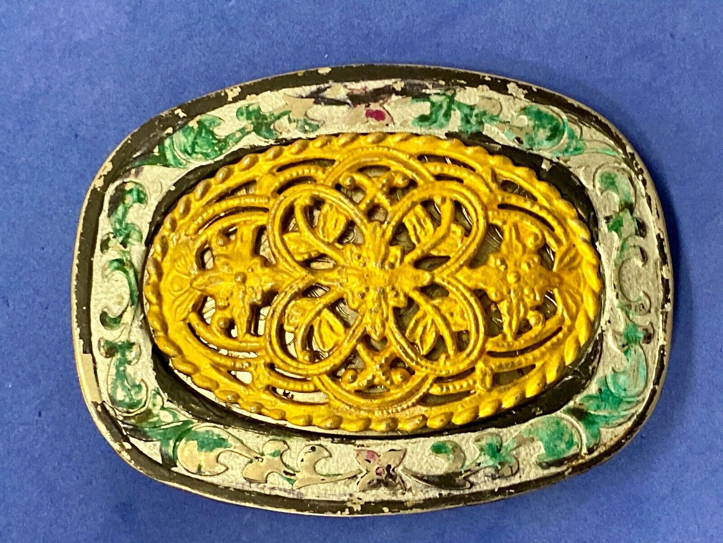 Vintage 4" wide western belt buckle with flower swirl