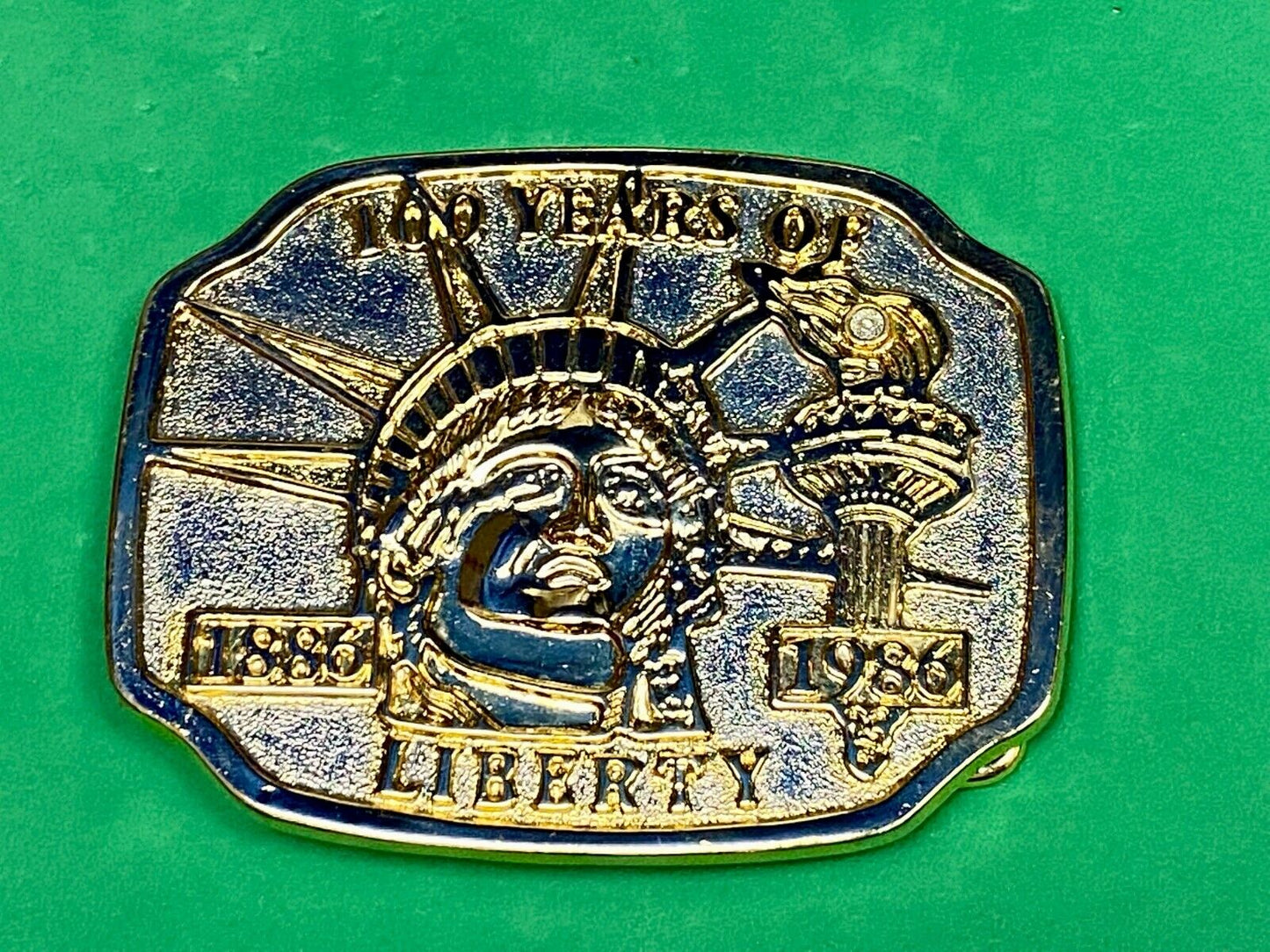 1886-1986 100 Years Of Liberty Statue Of Lady Liberty Belt Buckle Patriotic Nyc