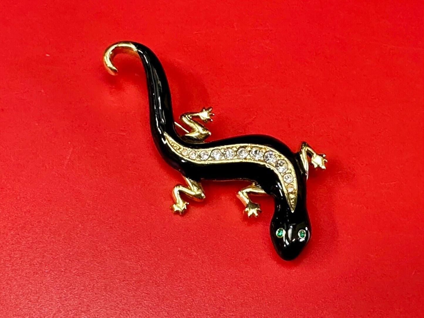 Avon signed Gecko Iguana Jeweled gold tone figural brooch pin