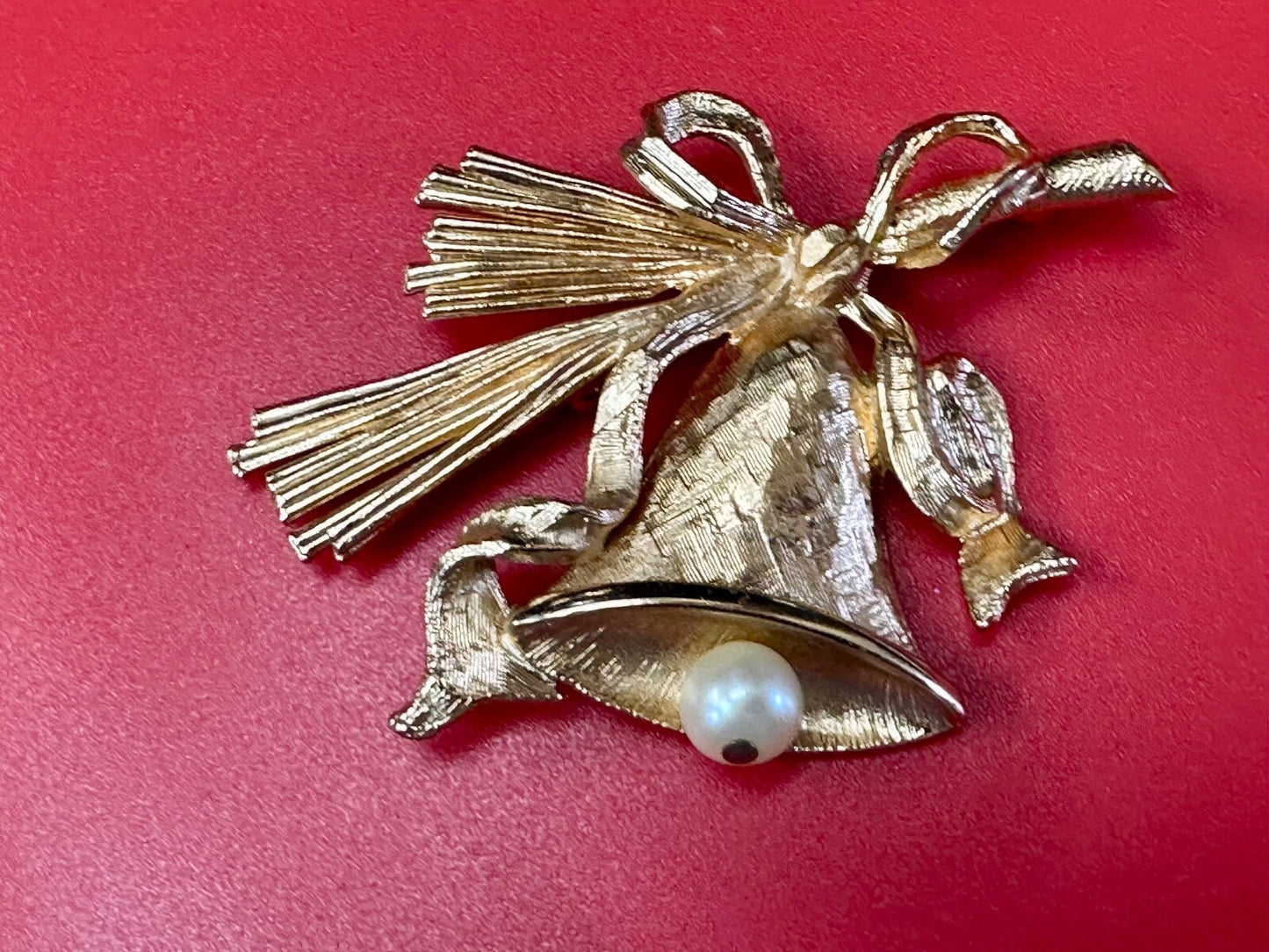 Bell & Pearl Ringer - Napier Signed Vintage Gold Tone Brooch Pin