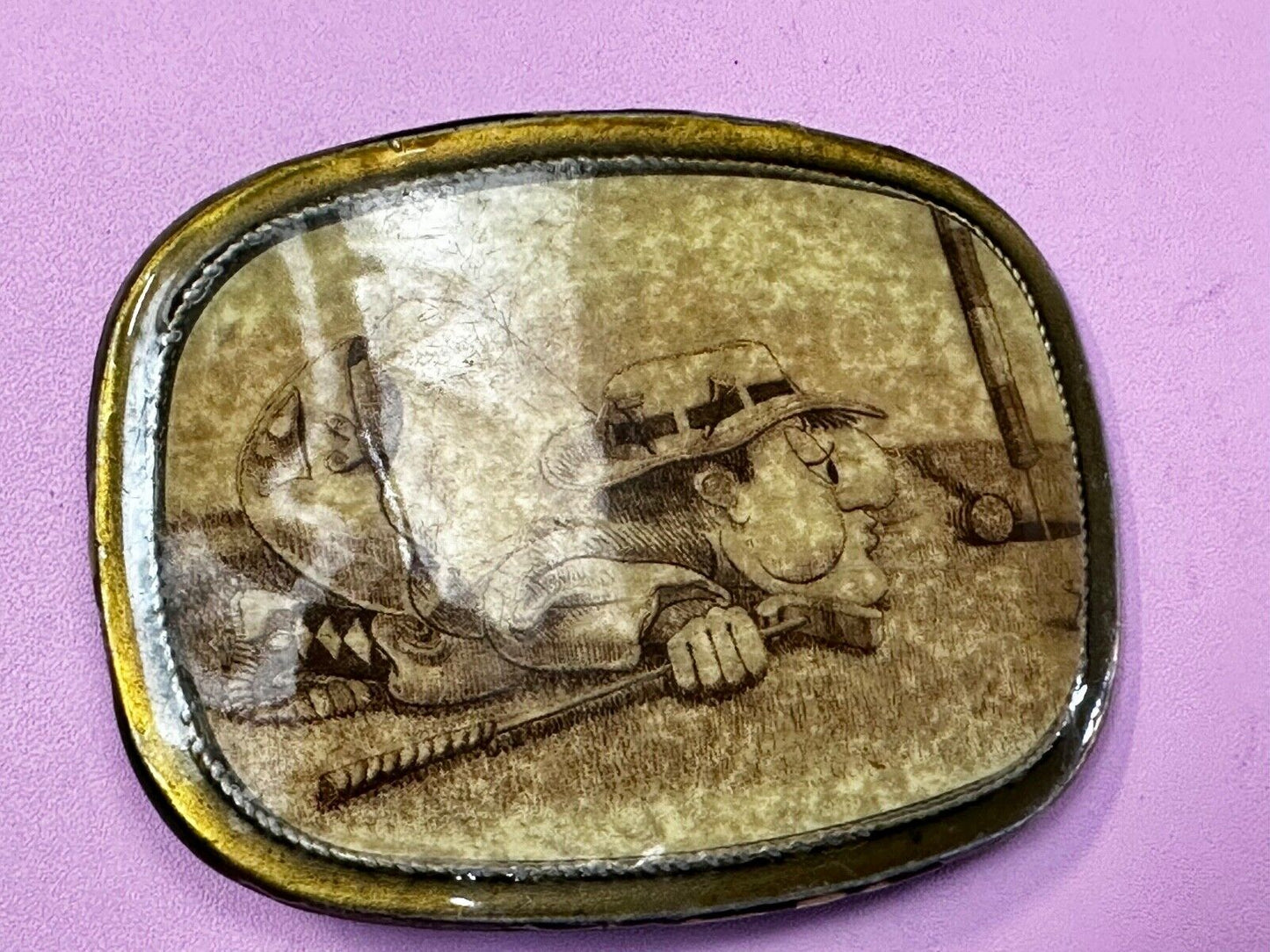 Vintage Cartoon Man Gold Put Put - Sink the hole Retro Sports Belt Buckle