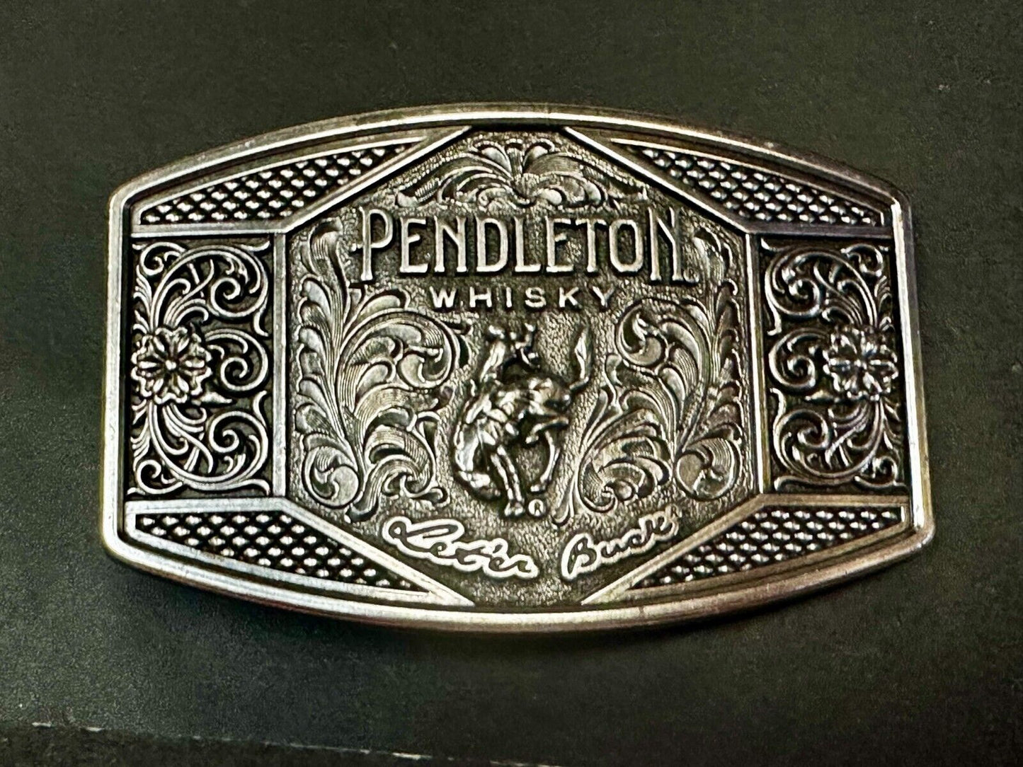 2022 Pendleton whiskey Let'er Buck Rodeo Cowboy Belt Buckle Montana Silversmiths