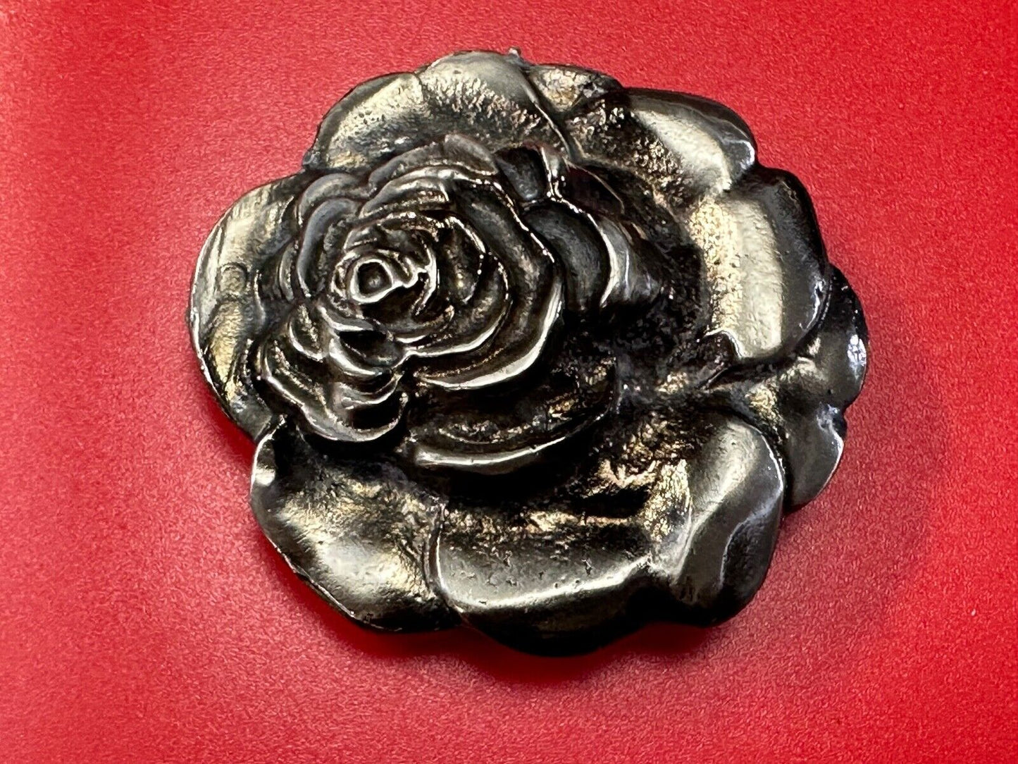Artisan flower Rose - Vintage silver tone figural belt buckle