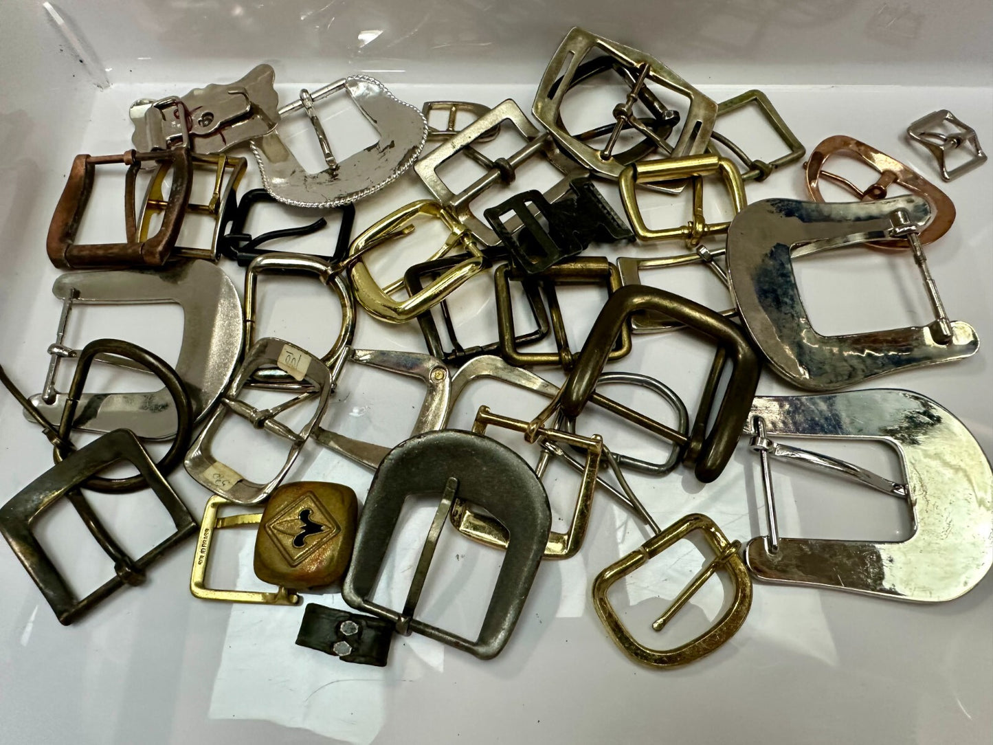 33 Piece Mixed Lot, Grab Bag - Resale Gifts! Vintage & Modern Belt Buckles