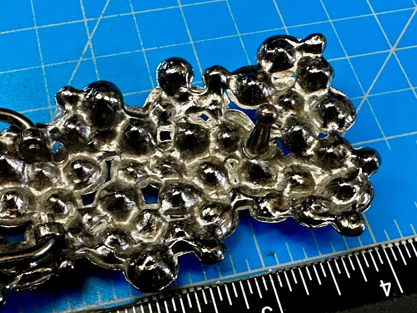 Black Rhinestone Cluster / Covered Retro Women's 4" Wide Belt Buckle
