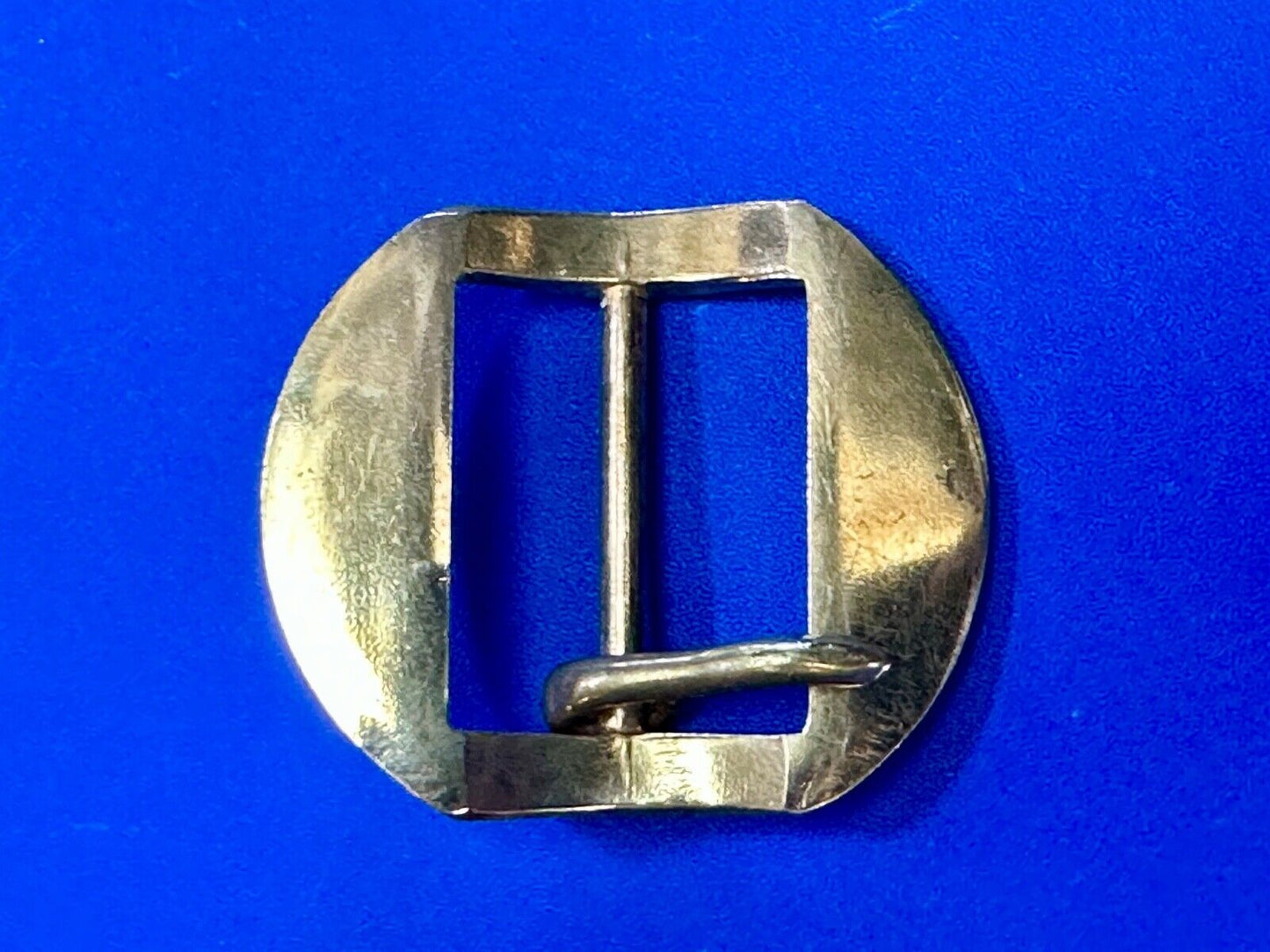 Unique Strange Shape! 103 / 30 2? raised round replacement belt buckle