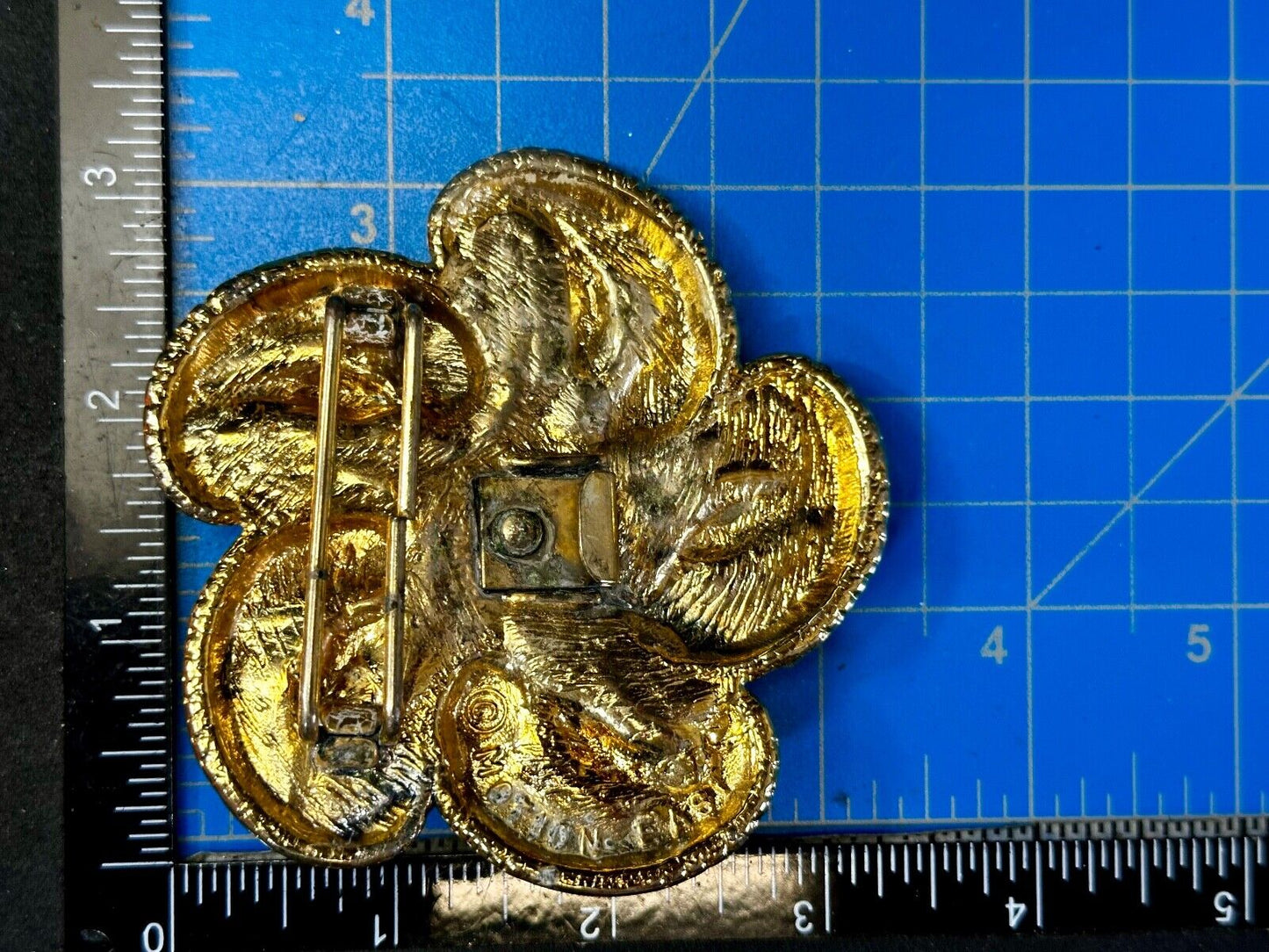 Vintage Large Gold Tone Starfish Flower Theme? Belt Buckle by Motion East