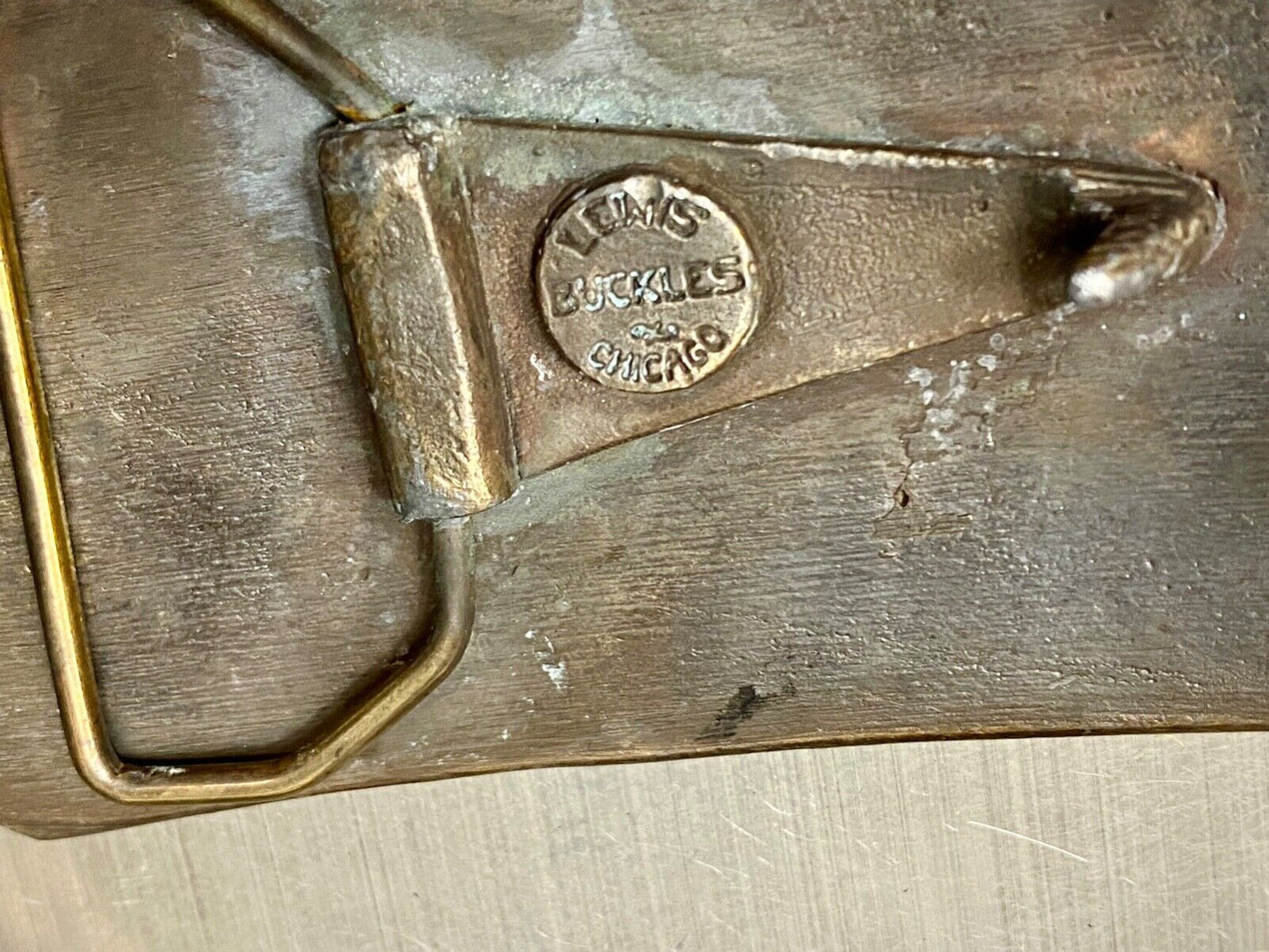 belt buckle wells