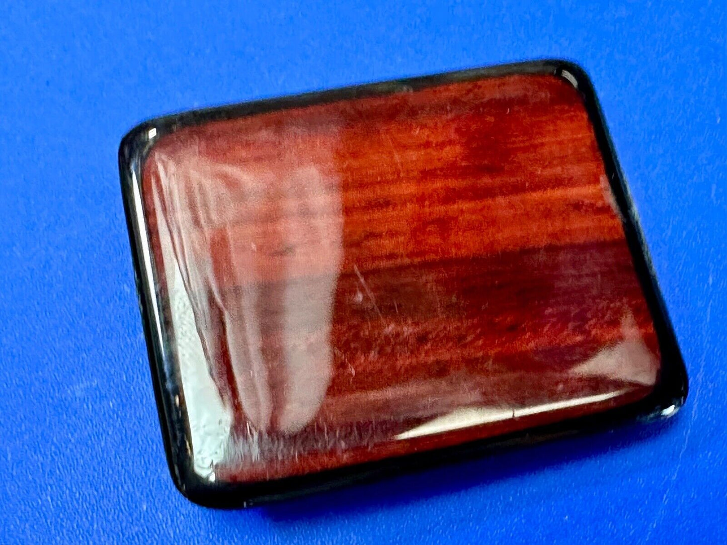 Beautiful Cherrywood? artisan glossy reflective belt buckle
