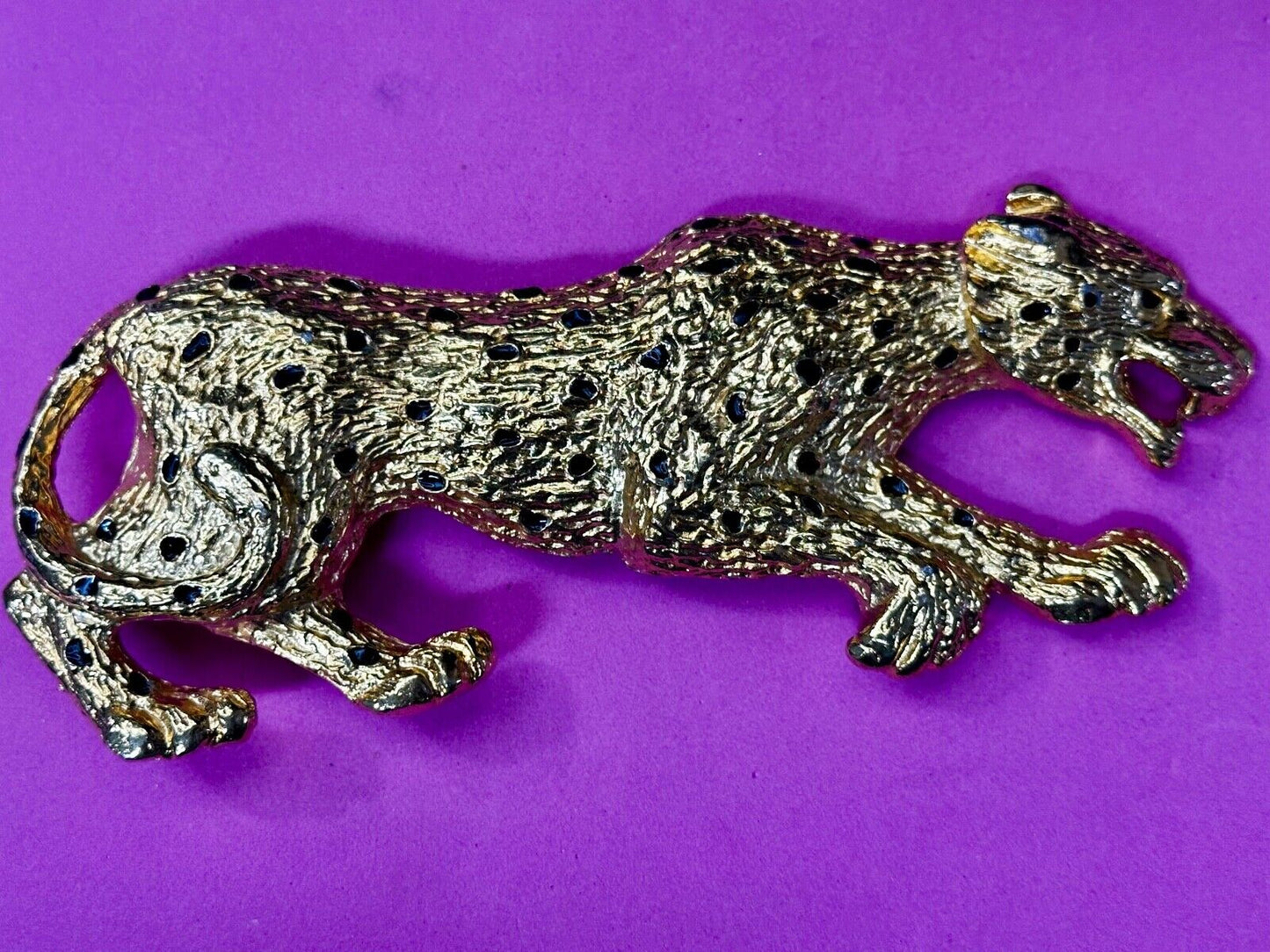 Badger? Leopard - Vintage Animal 6" Wide Gold Tone Vintage Belt Buckle