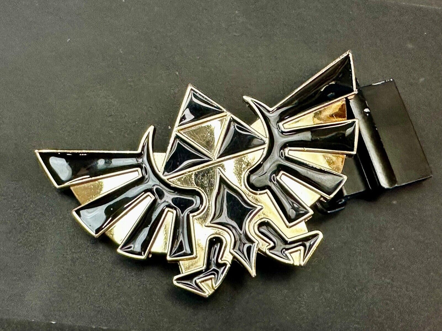 The Legend Of Zelda Triforce Nintendo 2011 Belt Buckle with buckle extender
