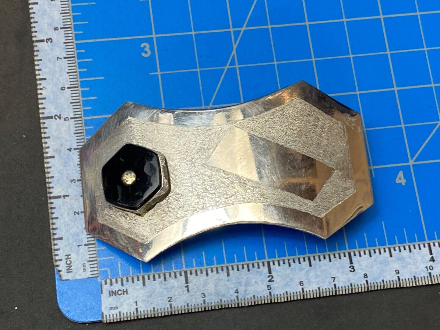 artisan silver color unique shaped unknown to me! belt buckle - space to engrave
