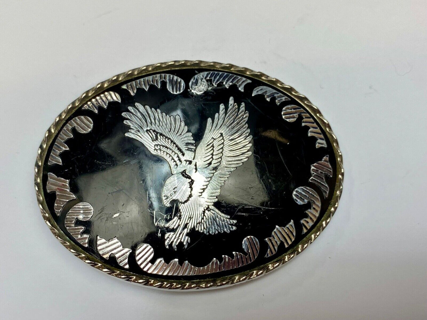 black and silver color Hunting Diving Patriotic Eagle on western belt buckle - W