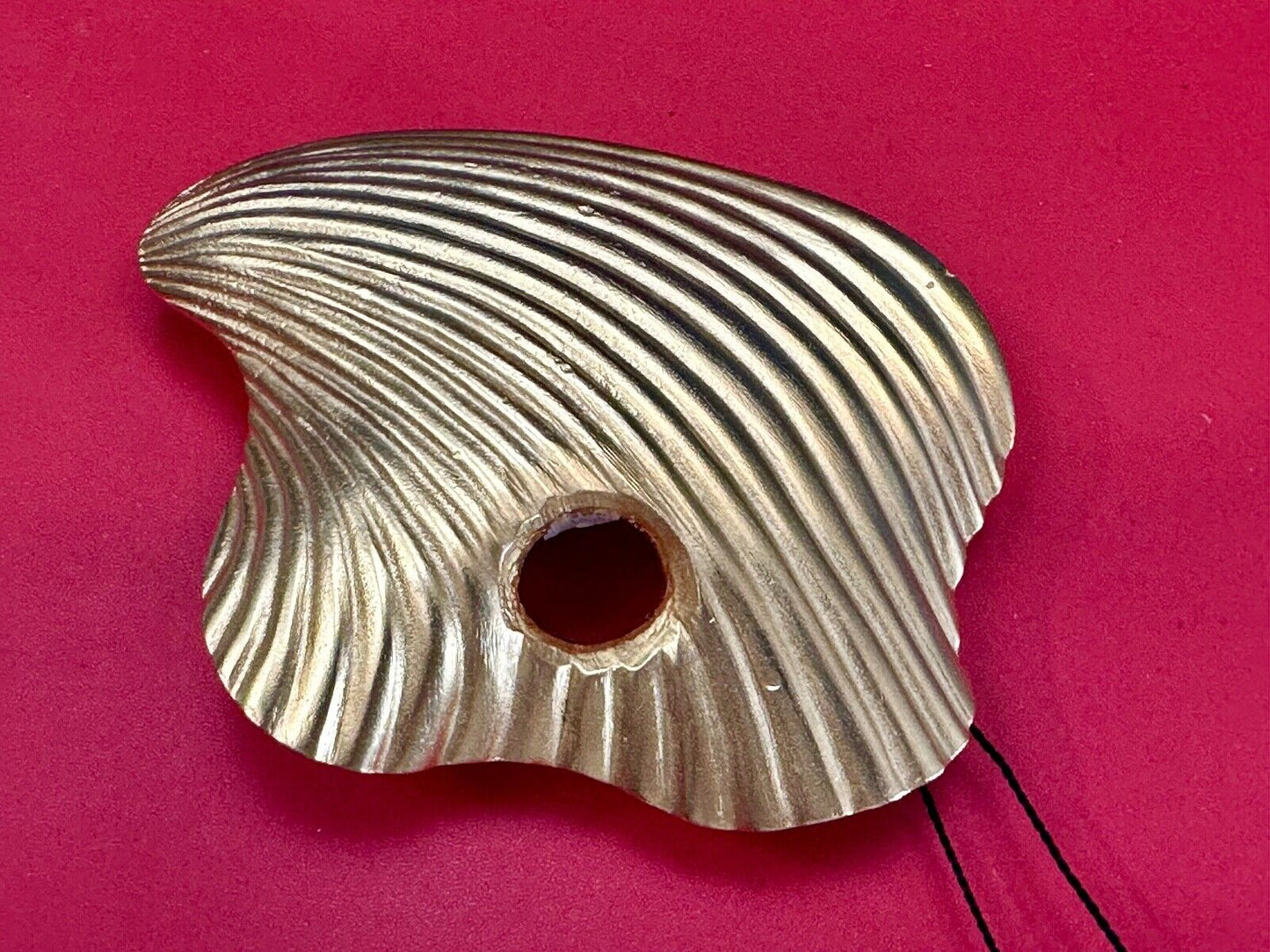 Susan Maddox gold tone abstract style NOS belt buckle