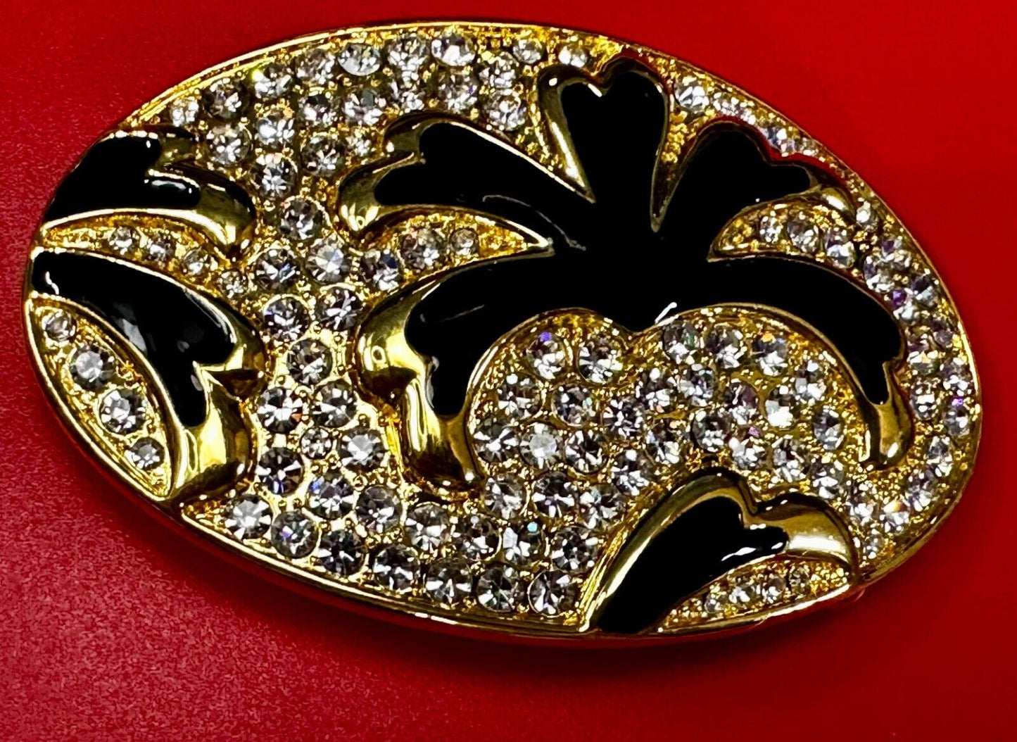 Beautiful Clear Rhinestone Covered Gold Tone Belt Buckle with Leaf Design