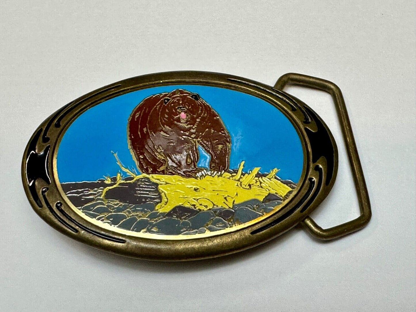 Vintage Bear F 09 FC 1988 solid brass belt buckle