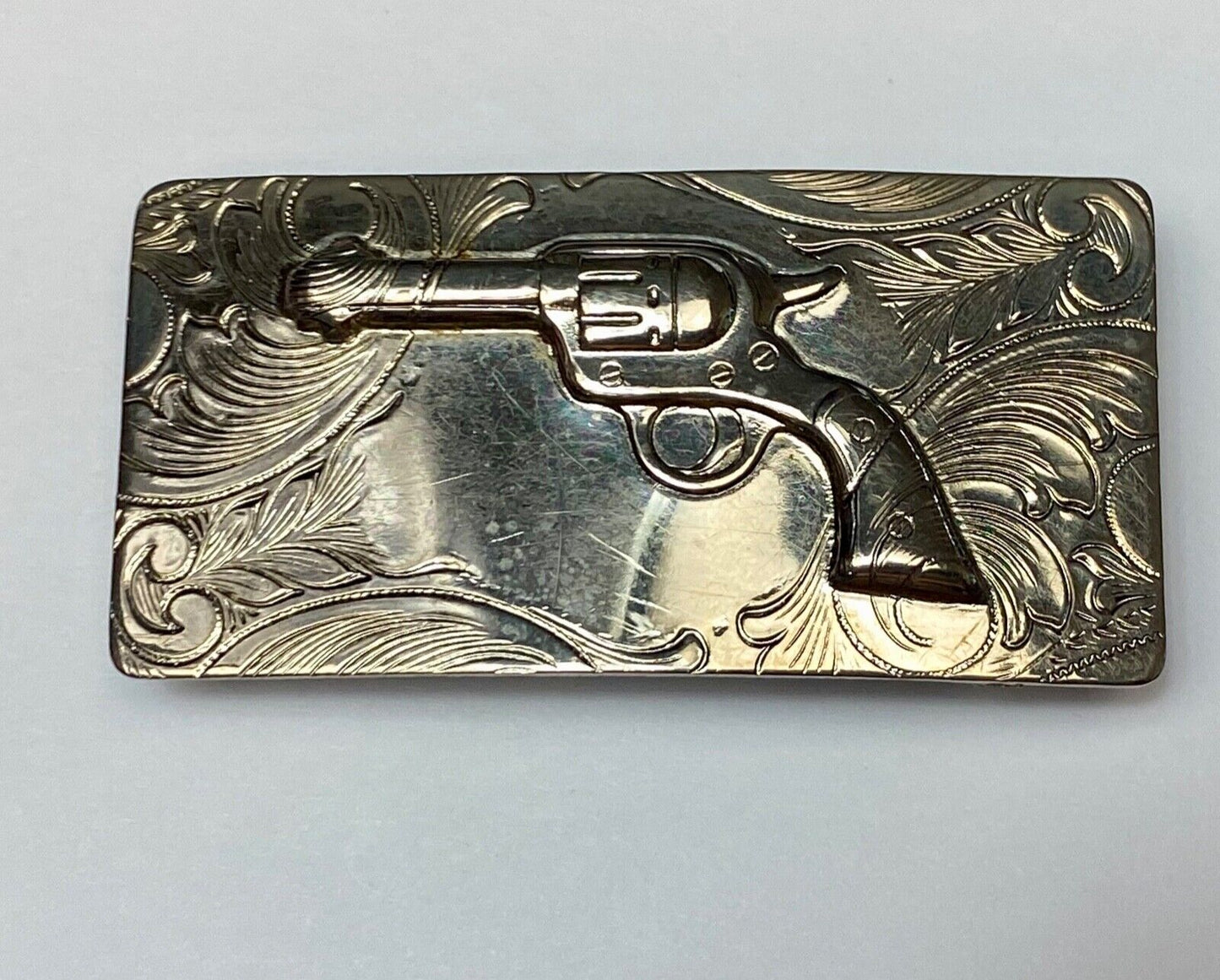 Beautiful Gun Pistol Six Shooter Rockmount flower swirl rectangular belt buckle