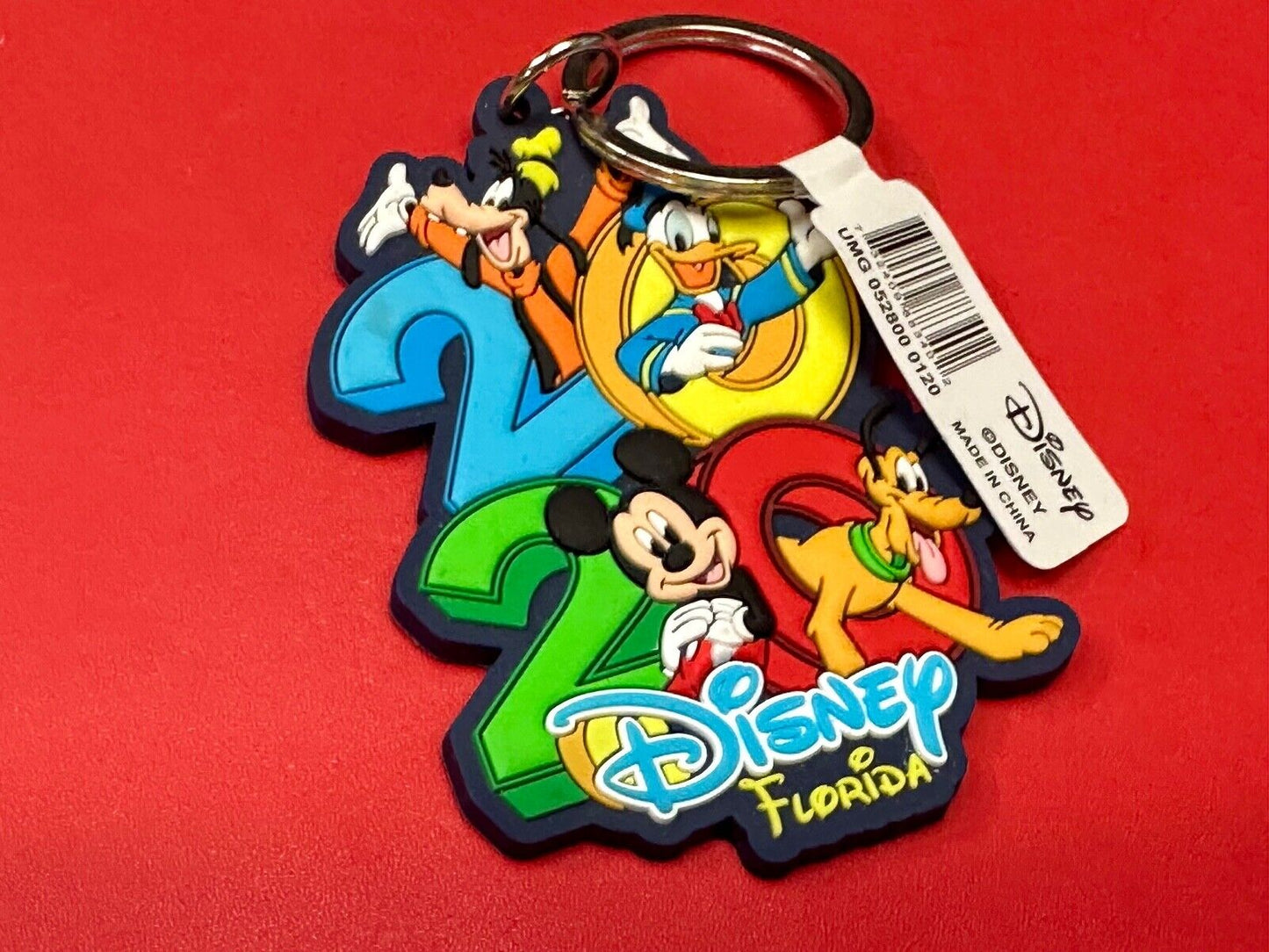 2020 Celebration Disney Florida Mickey Goofy Pluto Keychain - Key Ring Chain