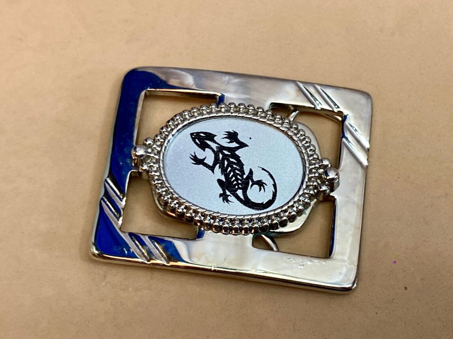 Alligator, Lizard, Reptile Crocodile? As Centerpiece On See Through Belt Buckle