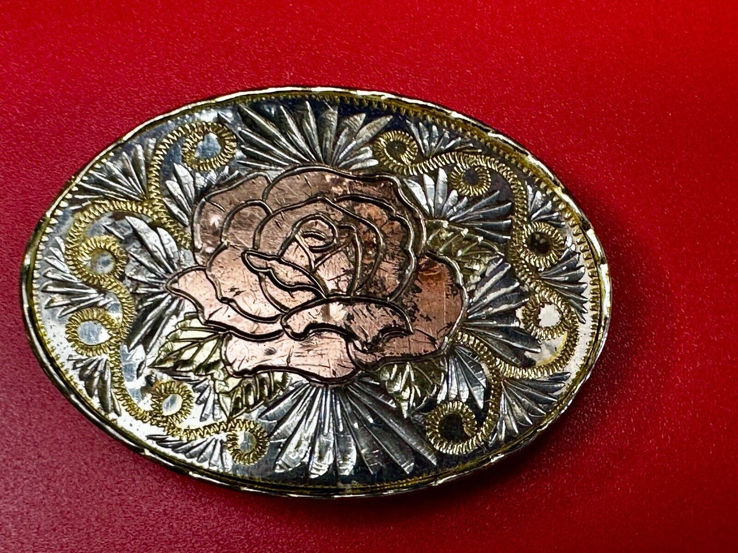 Beautiful Rose Small Etched Flower Swirl Design Vintage Belt Buckle