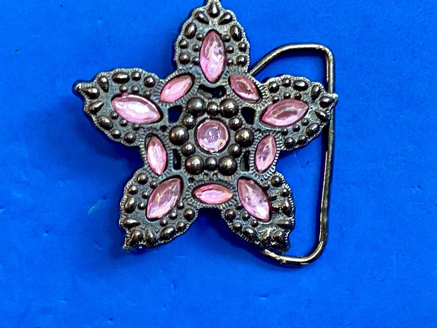 Beautiful star Vintage Cut - Out Multiple rhinestone belt buckle