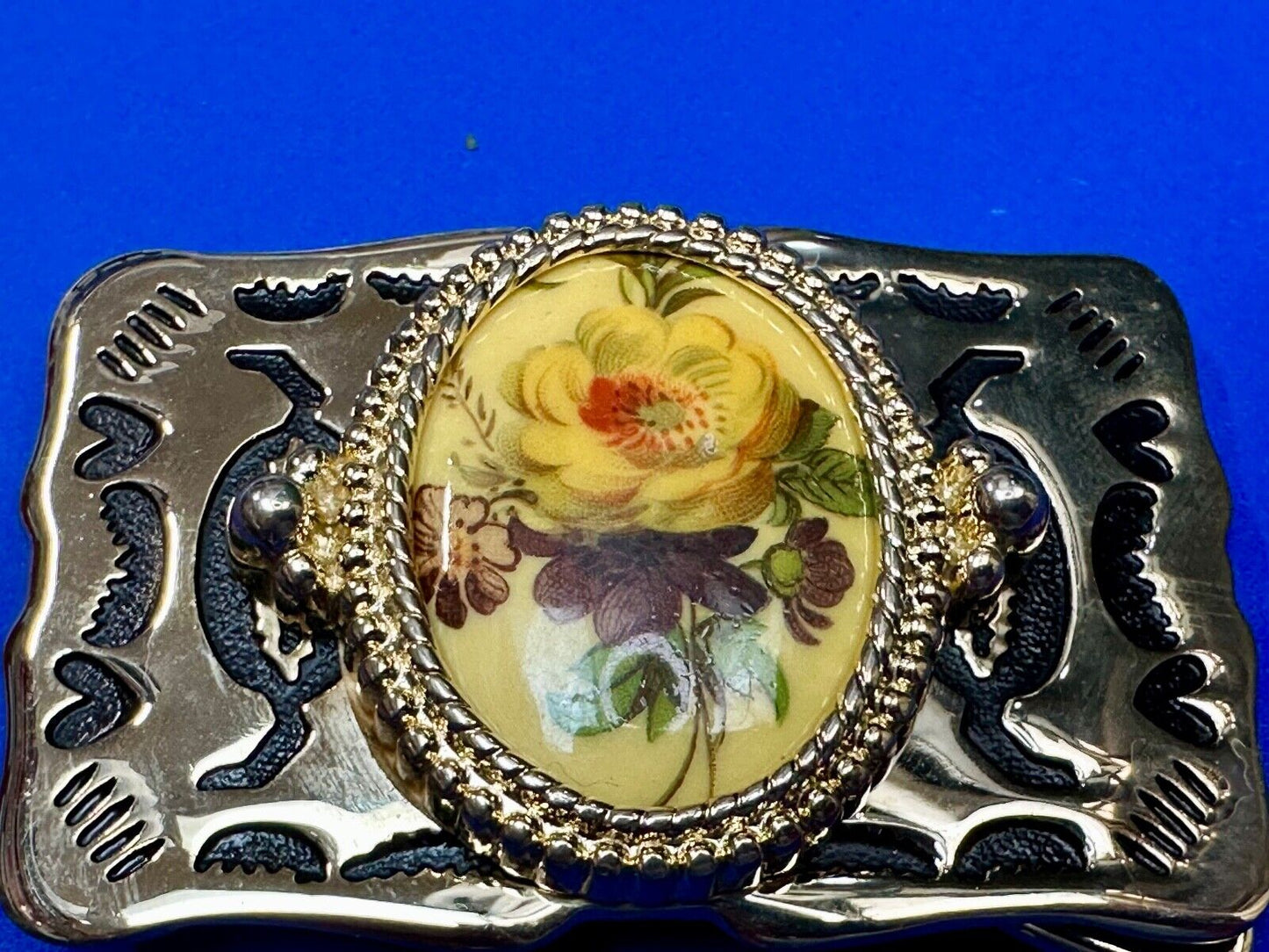 Art Flower Picture Cabochon Cab Centerpiece on gold tone Western Belt Buckle