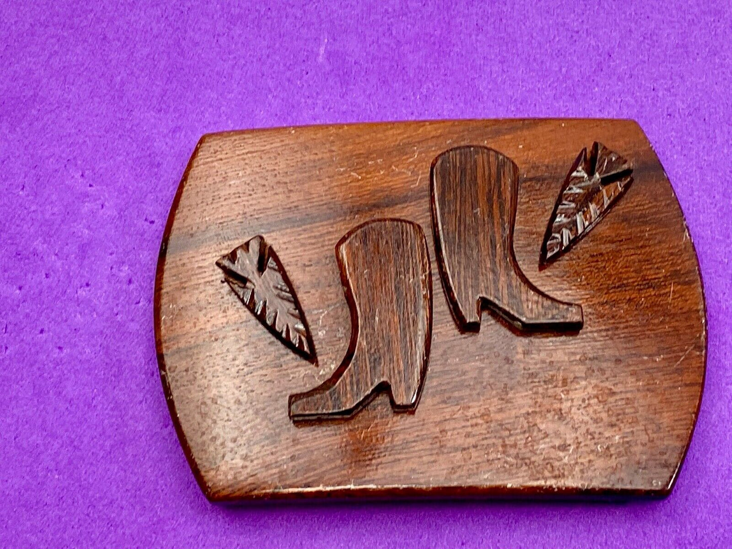 Vintage Cowboy boots and Indian Arrow heads western wooden belt buckle