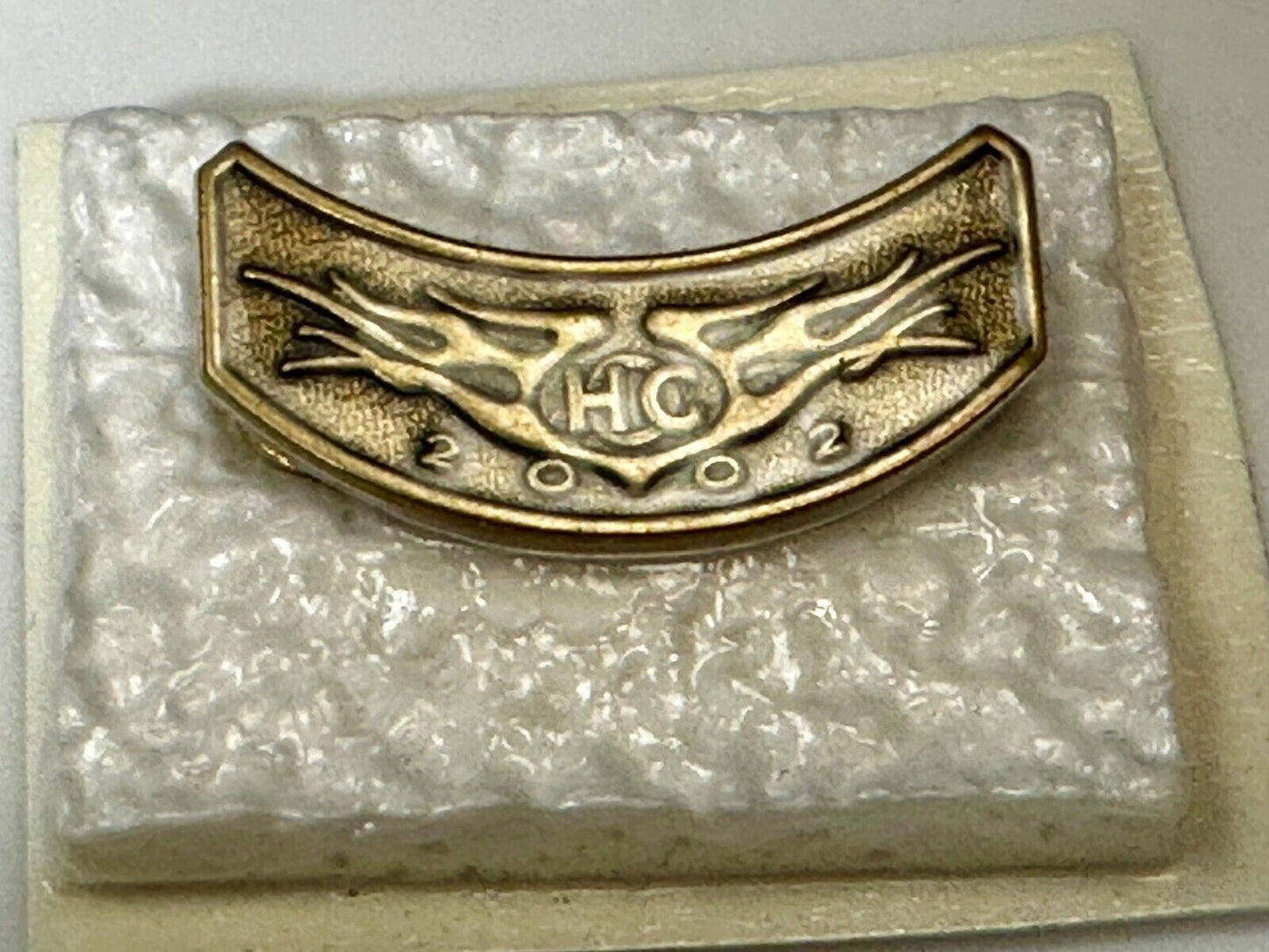 2002 Harley Davidson Owners Group HOG NOS Pin for Jacket or Vest