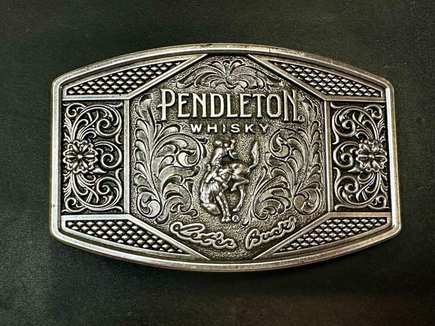 2022 Pendleton whiskey Let'er Buck Rodeo Cowboy Montana Silversmiths Belt Buckle