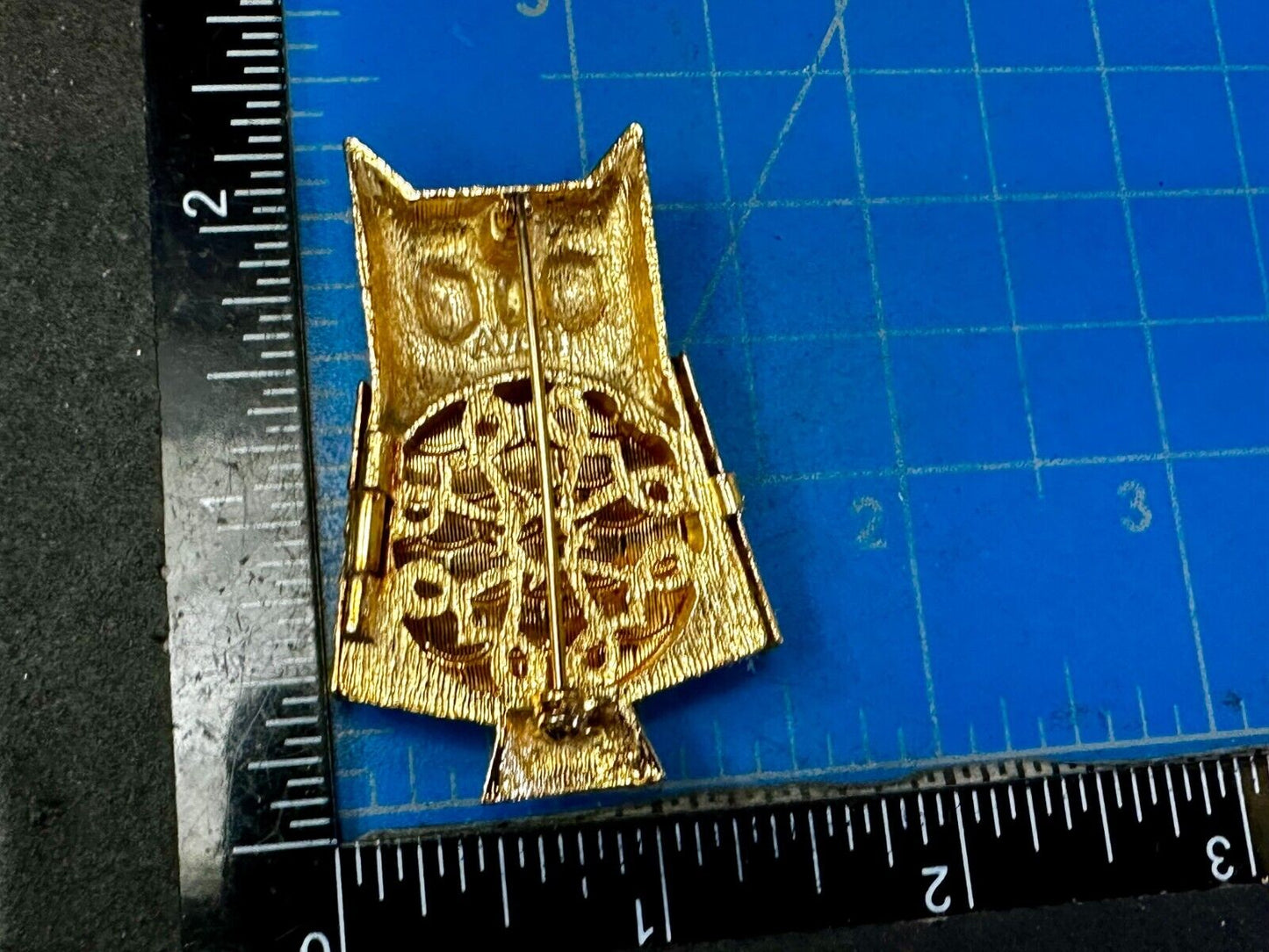 Beautiful Owl Perfume Glace Gold Tone Brooch Pin Signed by Avon