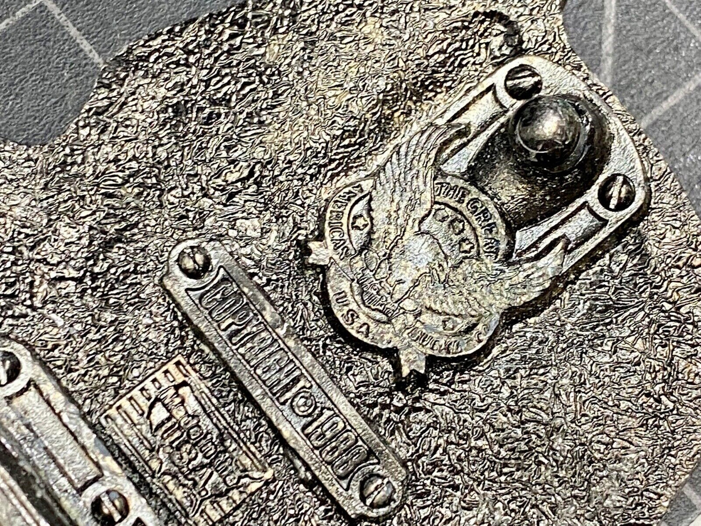 1980 Wold War II WW2 The American Veterans soldier belt buckle and proud of it!