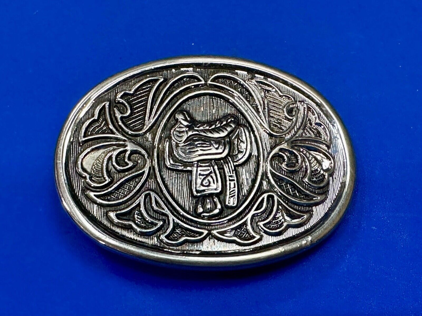 AVON Oval Ornate Vintage Belt Buckle Western Design w/Horse Saddle Silver Tone