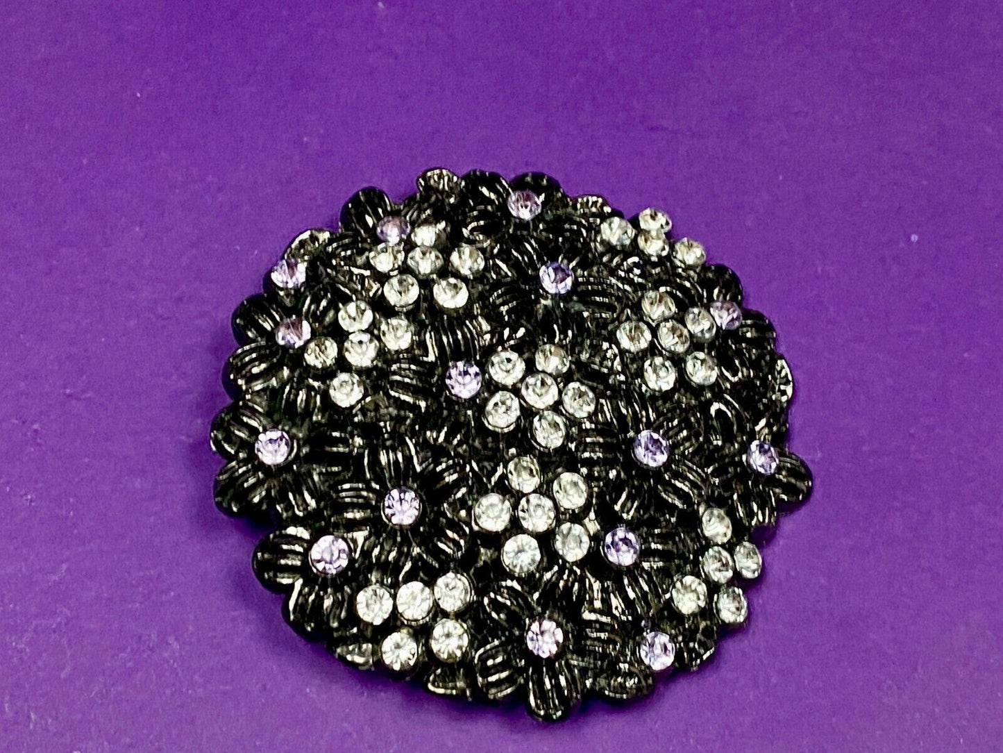 Black And White Rhinestones Covering Vintage Cut Out Burst Flower Belt Buckle