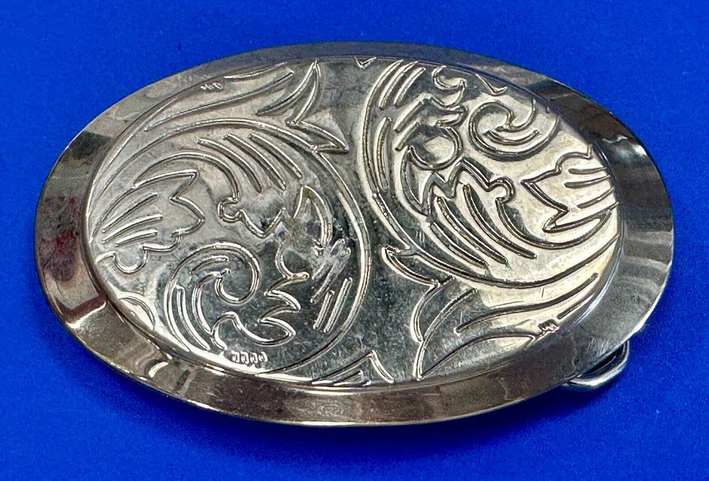Vintage Engraved vintage western flower swirl design oval belt buckle