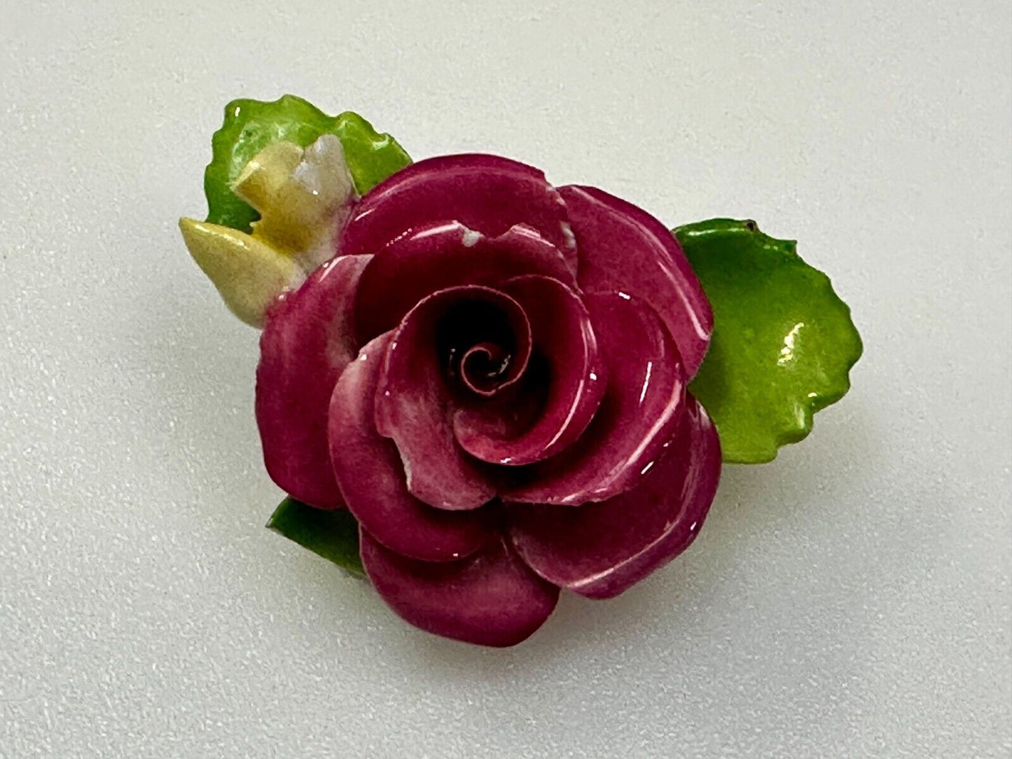 Beautiful Porcelain Red Roses with Green Leaf Brooch Pin Signed by Cara China